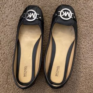 Michael Kors black flats - used